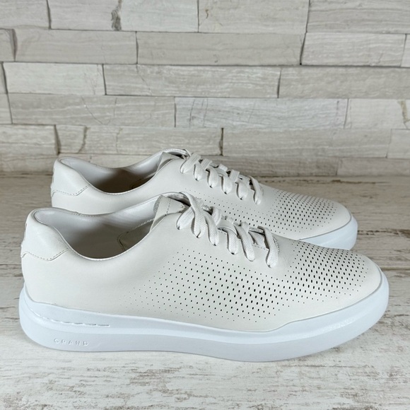 Cole Haan Men's 8M GrandPrø Rally Laser Cut Leather Sneakers White NEW - Picture 2 of 12